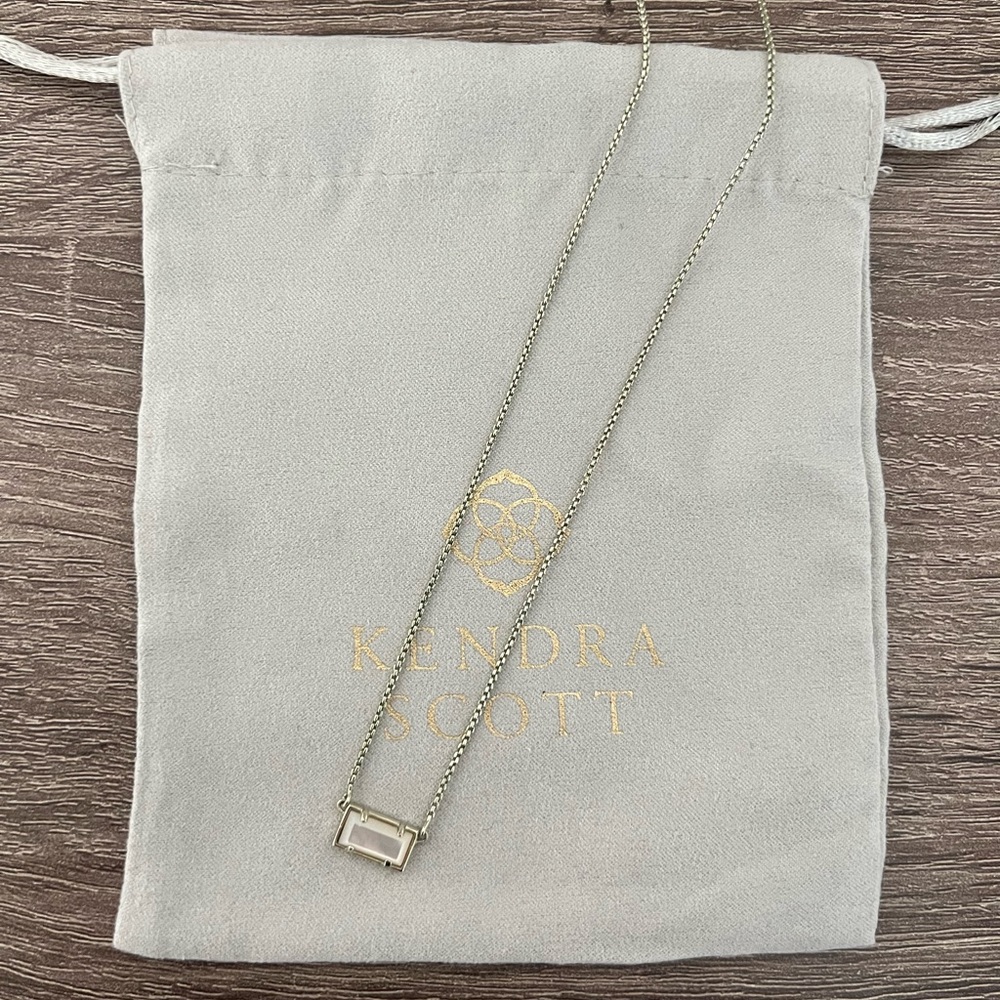 Kendra Scott Pattie Necklace